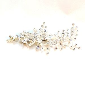 Starfish wedding hair clip with rhinestones